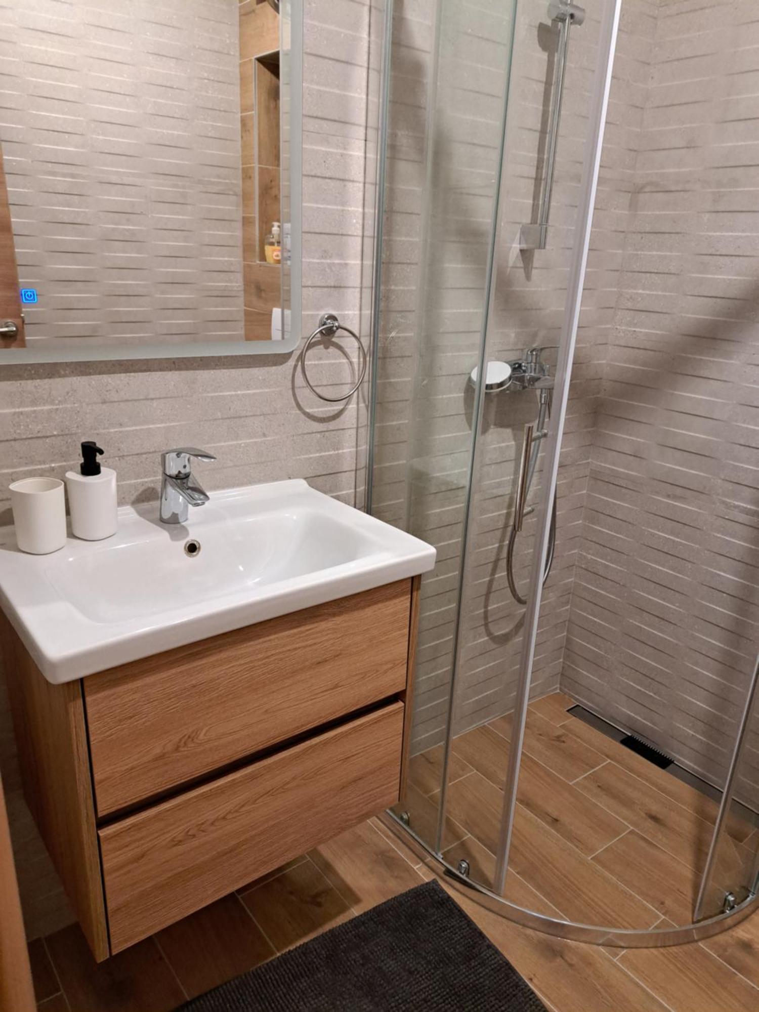 Apartment & Room Ladisic Orasac Bilik gambar